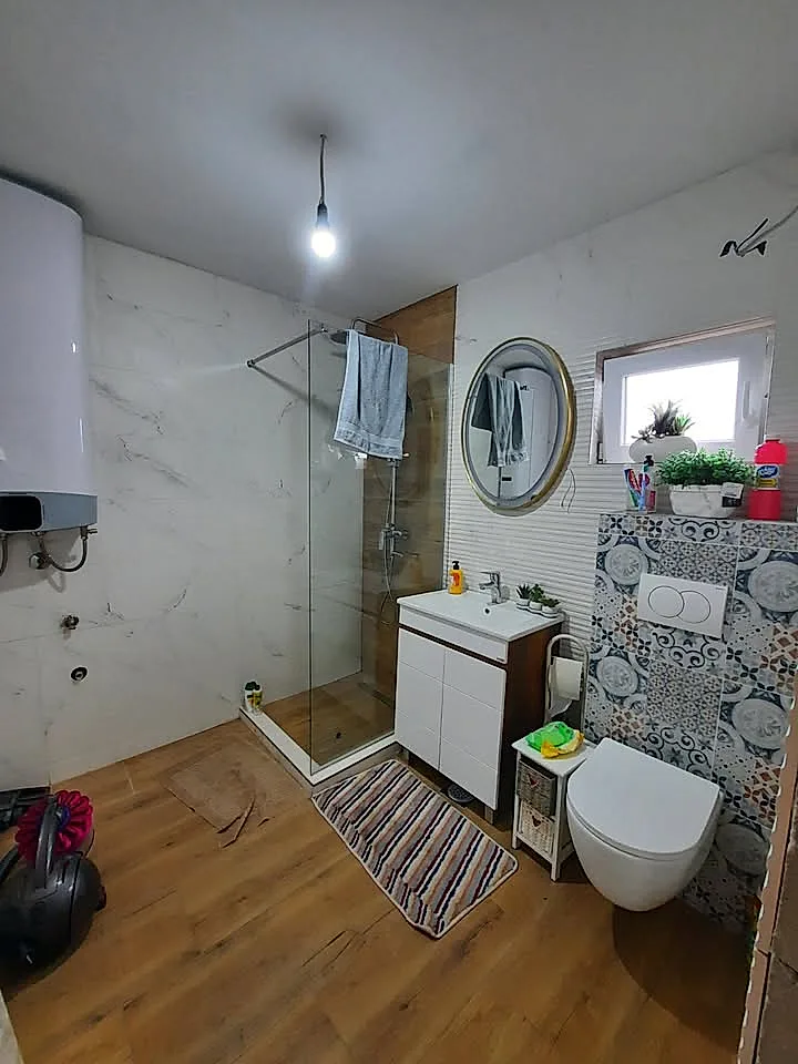 IMANJE POVRŠINE 2,85 HA SA DVE KUĆE I ZASADOM KRUŠAKA - slika 10