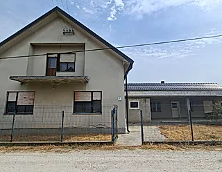 Logo oglašivača - Na prodaju kuća korisne površine 258m2 - Letnjikovac, Šabac