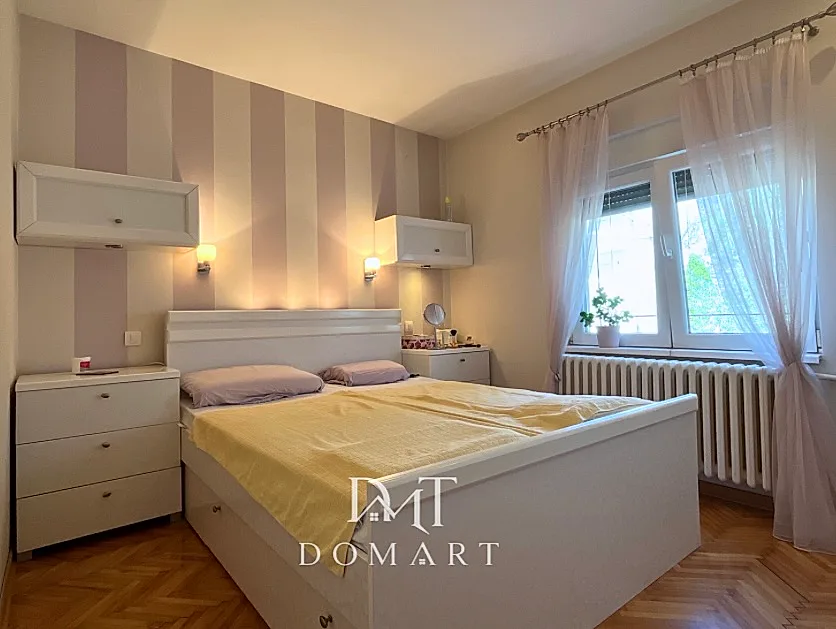 Porodična kuća sa uređenim dvorištem i garažom Sremska Mitrovica - slika 6