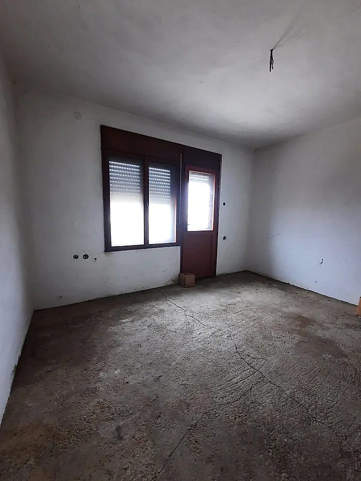 Na prodaju kuća korisne površine 258m2 Letnjikovac, Šabac - slika 6