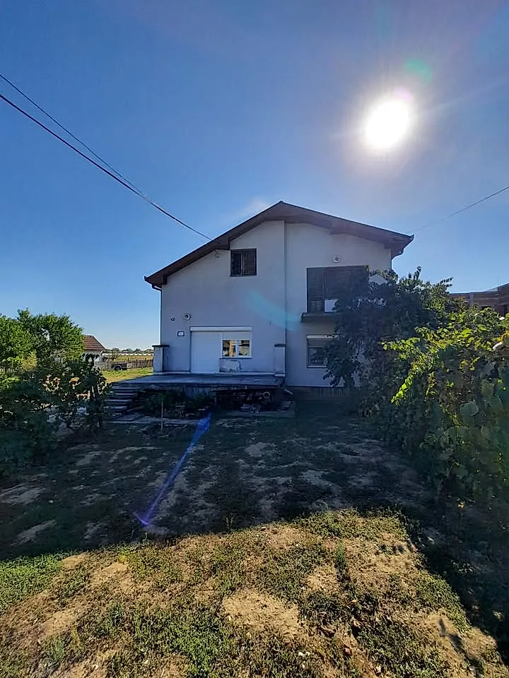 Na prodaju kuća površine u osnovi 124m2 na placu od 54,28 ara - slika 3