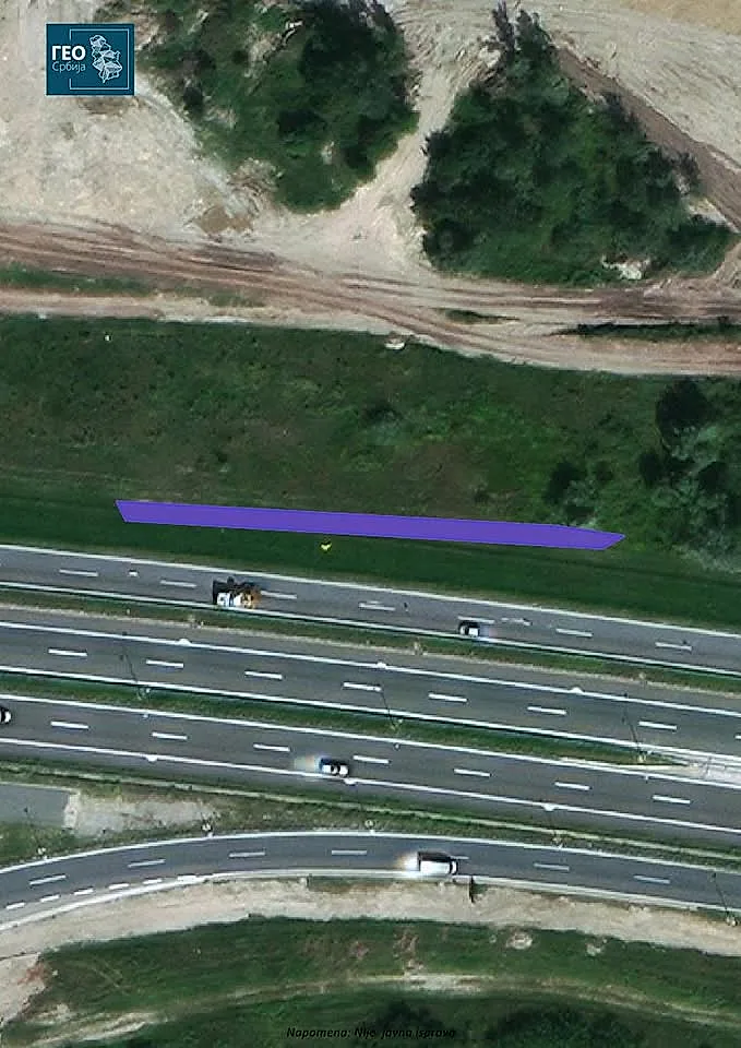 Tri parcele površine 10393 m2 DEONICA AUTO PUTA E 75,NOVI SAD III - slika 3