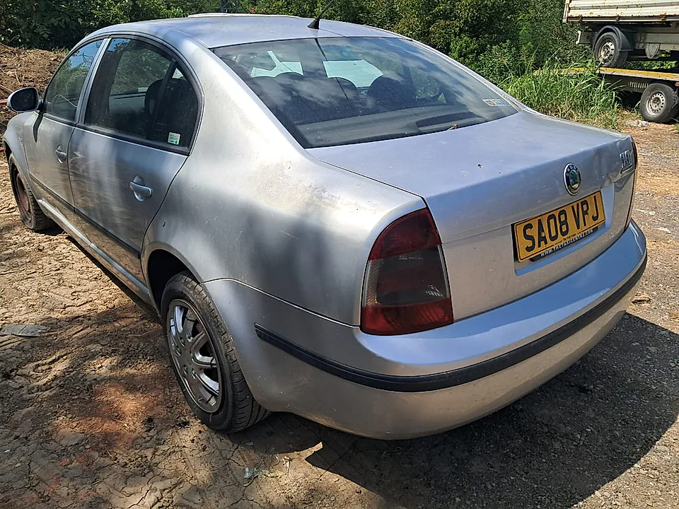 Skoda superb 1.9 - slika 1