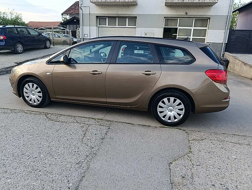 Opel Astra - slika 2