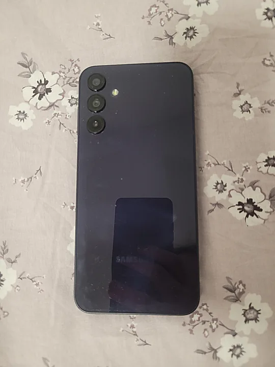 Samsung Galaxy A15 - slika 1