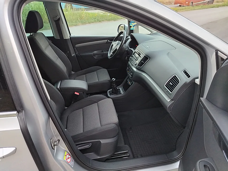 VW Sharan 2010 2.0TDI - slika 12