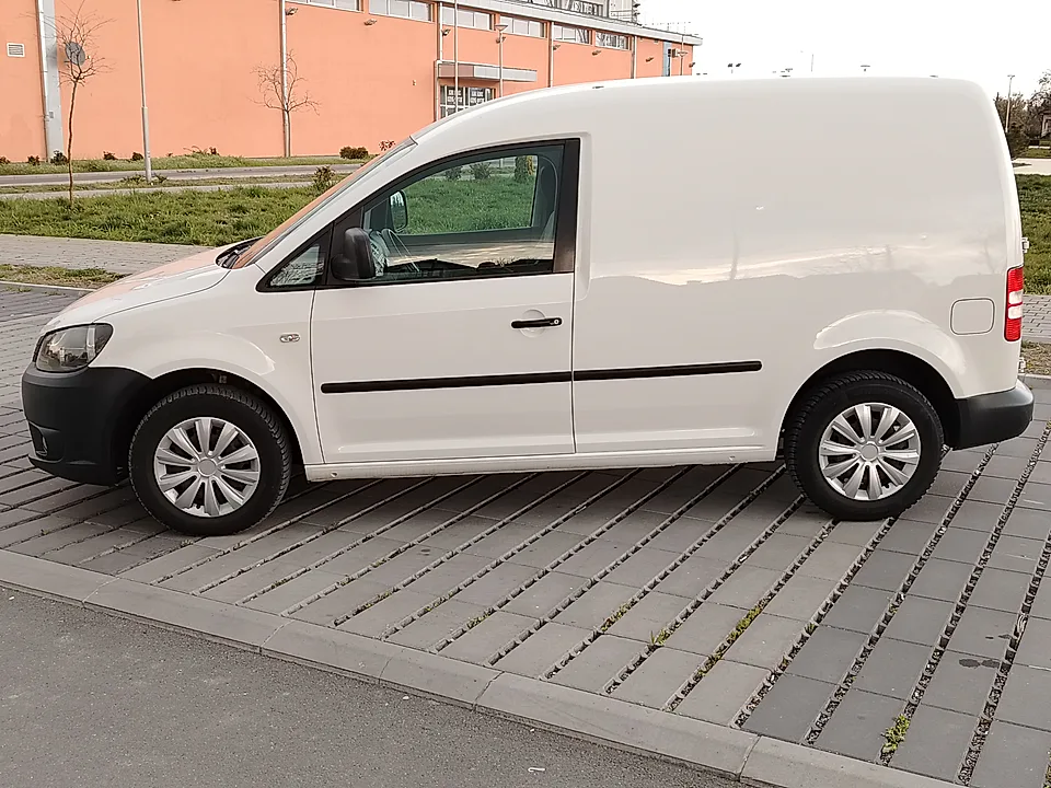 VW CADDY 1.6 TDI 2011 - slika 2