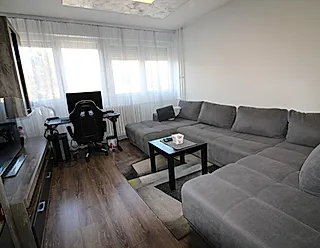 Bulevar Oslobođenja- 63 m2 -Uknjižen -I sprat - slika oglasa