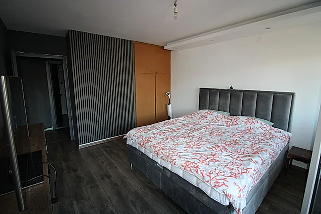 Bulevar Oslobođenja 63 m2 Uknjižen I sprat - slika 4