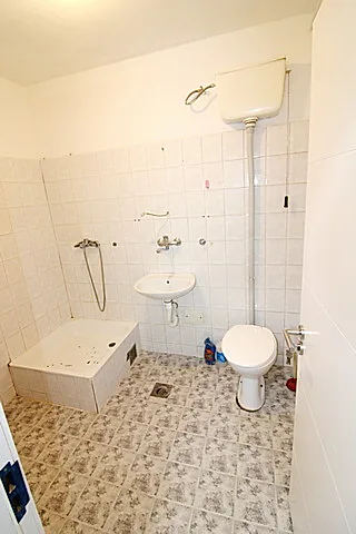 Jednoiposoban stan 33 m, 66, Železnička stanica, Novi Sad - slika 8