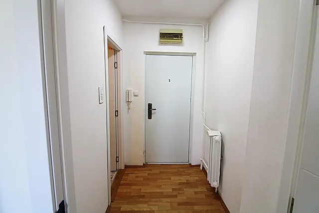 Jednoiposoban stan 33 m, 66, Železnička stanica, Novi Sad - slika 1