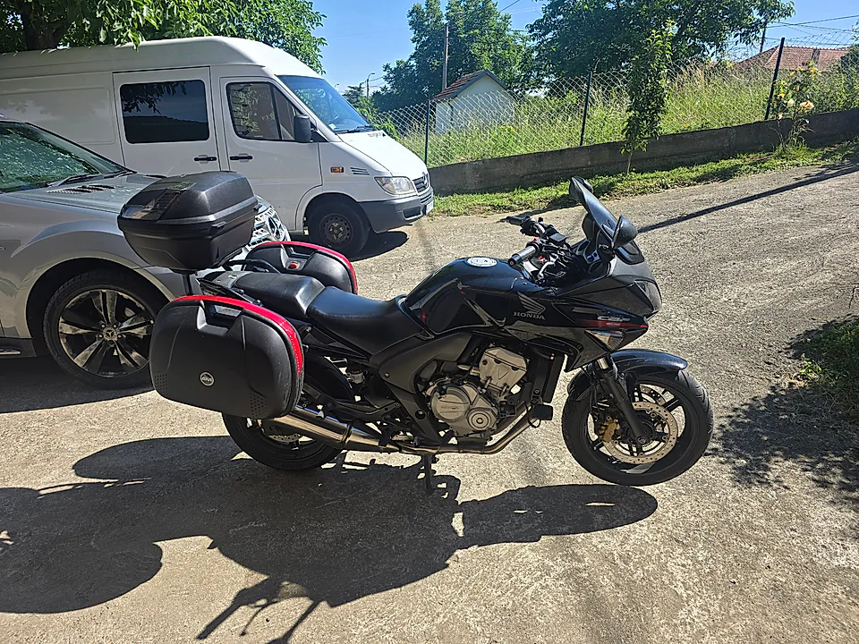 Honda CBF600S - slika 1