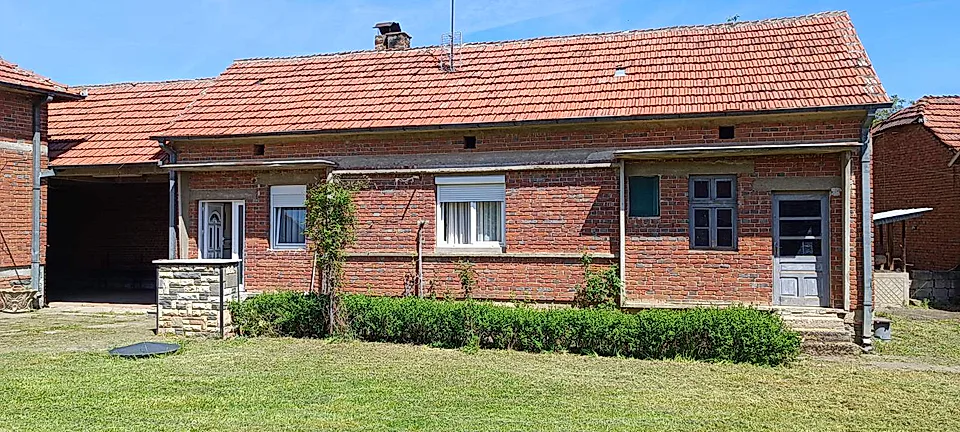 Seosko domaćinstvo, Gornje Brijanje, kuće 180m2, parcele 39.49a - slika 5