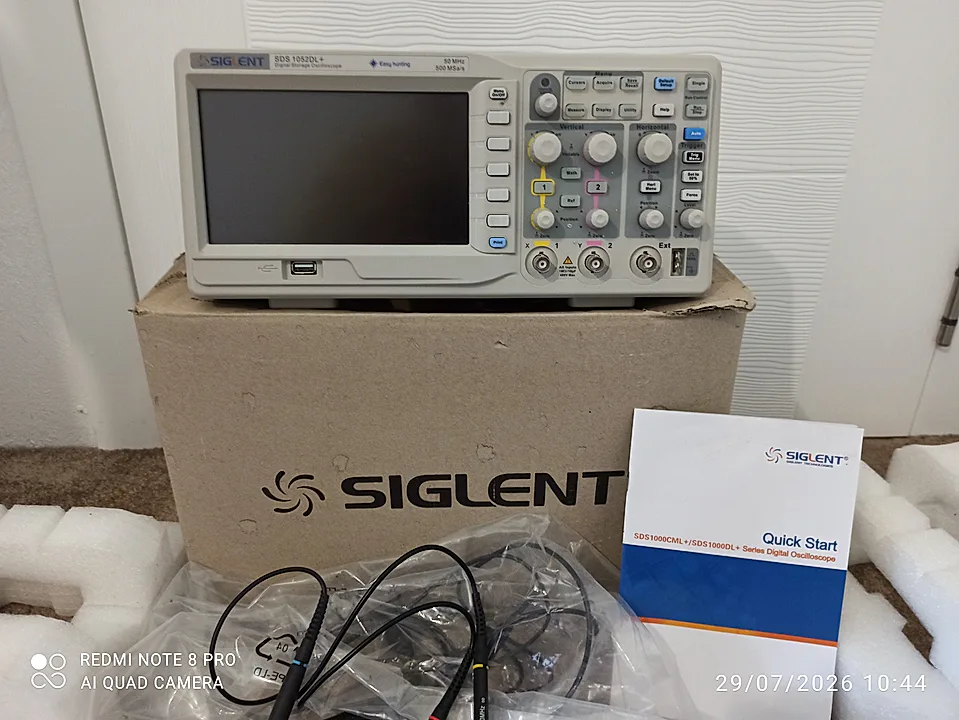 Osciloskop Siglent SDS1052DL Nov Nekorišćen - slika 2