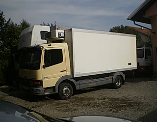 atego delovi - slika oglasa