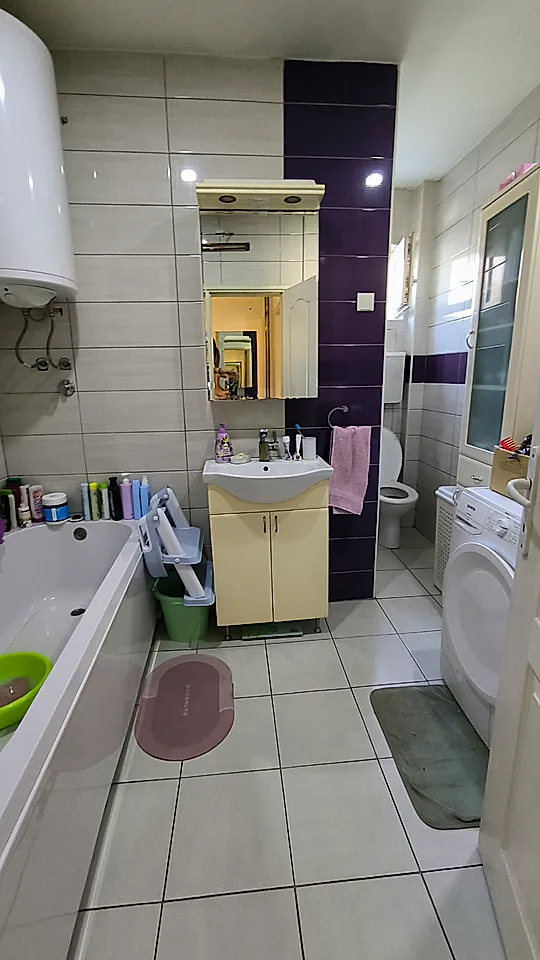 KUĆA U CENTRU GRADA - slika 11