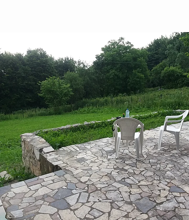 Jelova Gora, planinska vikendica sa zemljištem, pravi raj - slika 14