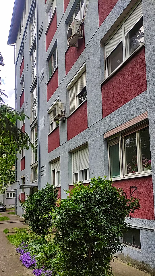 Trosoban stan 70 m na prodaju Sremska Mitrovica, visoko prizemlje - slika 1