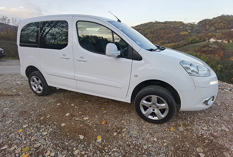 Peugeot Partner 1.6 HDI 4x4, šper - slika 4