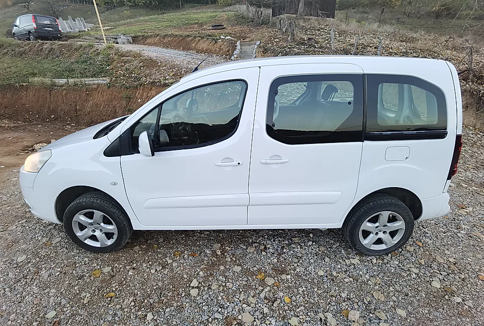 Peugeot Partner 1.6 HDI 4x4, šper - slika 2
