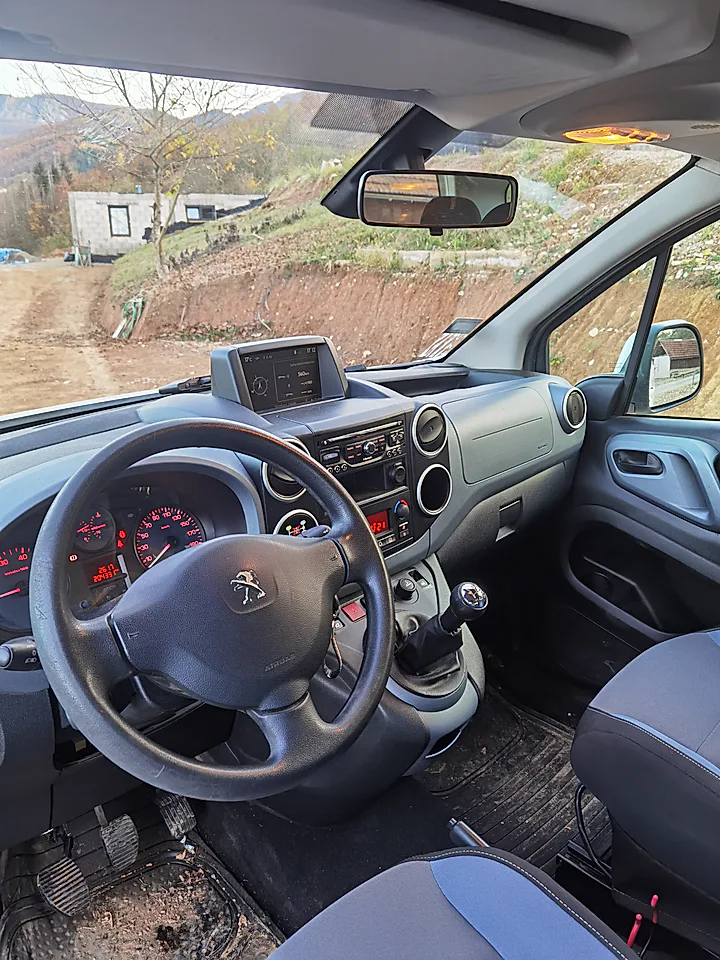 Peugeot Partner 1.6 HDI 4x4, šper - slika 9