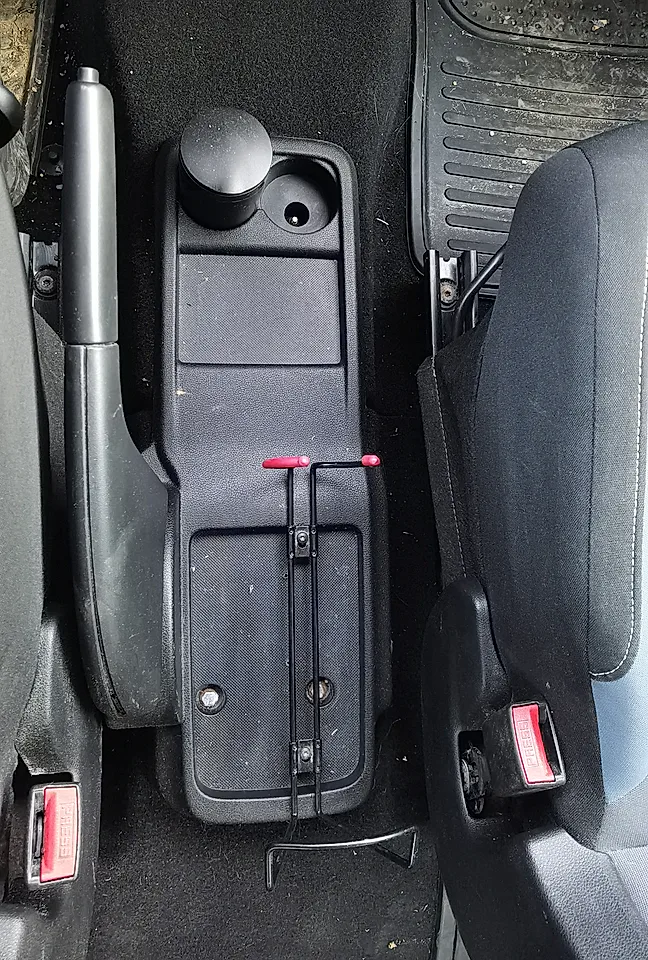 Peugeot Partner 1.6 HDI 4x4, šper - slika 13