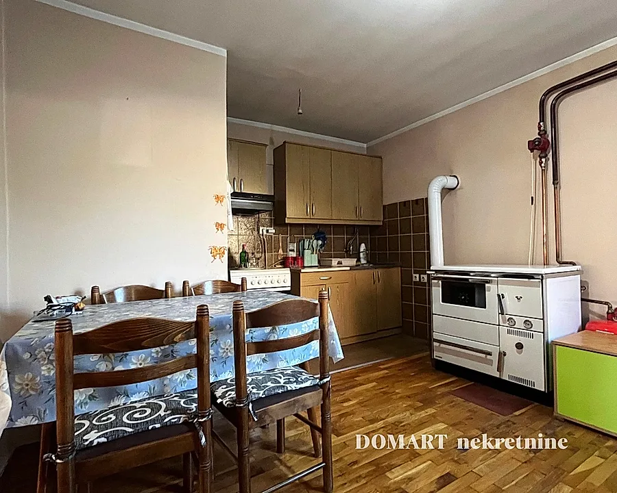 Prizemna kuća 113 m sa dva zasebna ulaza Sremska Mitrovica - slika 6